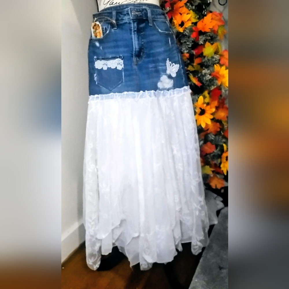 Redneck Princess upcycled Distressed Denim and Lace Skirt Sz4 Staggered Hem